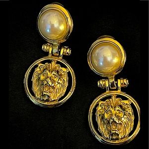 Gold & Pearl Lion earrings